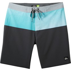 Quiksilver - Mens Highline Straight Leg 19 Boardshort