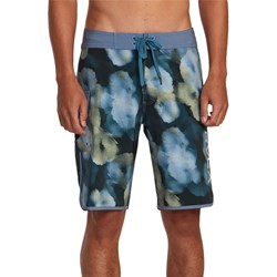 RVCA - Mens Eastern Trunk 20 Boardshorts