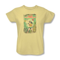 Dc Comics - Womens Besieged Cover T-Shirt In Banana