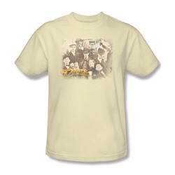 Cbs - Cheers / Opening Distressed Adult T-Shirt In Cream