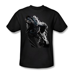Justice League - Lighting Crashes Adult T-Shirt In Black