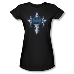 Batman - Gothic Steel Logo Juniors T-Shirt In Black