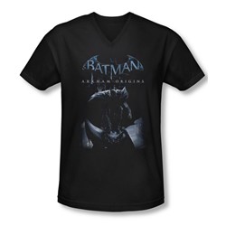 Batman Arkham Origins - Mens Perched Cat V-Neck T-Shirt