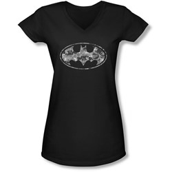 Batman - Juniors Urban Camo Shield V-Neck T-Shirt