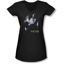 Ncis - Juniors Gibbs Ponders V-Neck T-Shirt