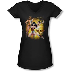 Jla - Juniors Wonder Woman V-Neck T-Shirt