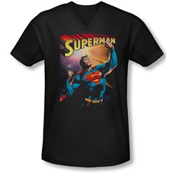 Superman - Mens Victory V-Neck T-Shirt