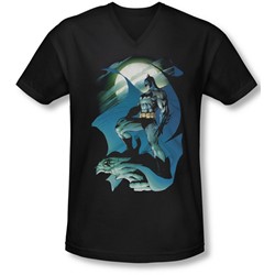 Batman - Mens Glow Of The Moon V-Neck T-Shirt