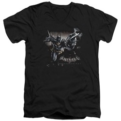 Batman - Mens Grapple V-Neck T-Shirt