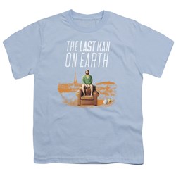 Last Man On Earth - Big Boys Phil On Chair T-Shirt