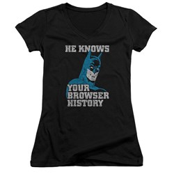 Batman - Juniors Batman Knows V-Neck T-Shirt