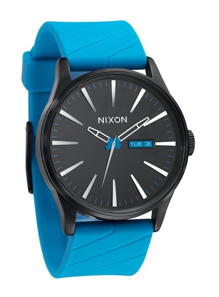 Nixon Men's Sentry Analog Watch In All Black / Sky Blue (A027-579)