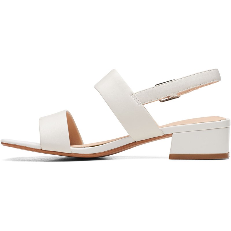 Clarks Solid Silver Sandals Size 7 1/2 - 67% off | ThredUp