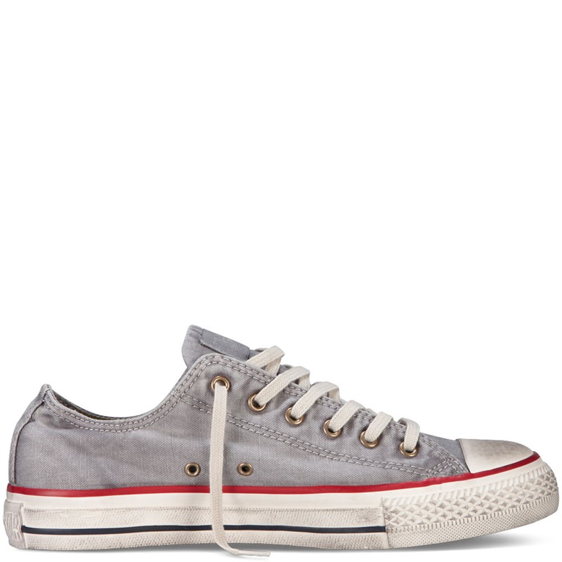 Converse - Chuck Taylor All Star Washed Washed Ox Canvas Shoes in Drizzle